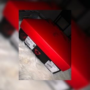 Woman moon pleaser heels